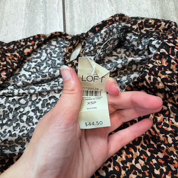 ANN TAYLOR LOFT Tan Black Soft 3/4 Sleeve Keyhole Back Top Shirt Size XSP NWT - Picture 6 of 6